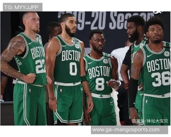 凯尔特人与雄鹿季后赛首节激战回顾精彩瞬间与关键表现分析